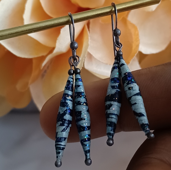 Rolled Paper Earrings - Picture 6 of 8